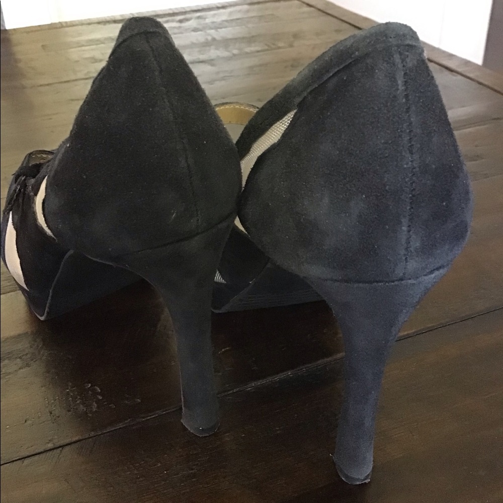 Levity Black Leather and Mesh Shoe - Picture 6 of 8